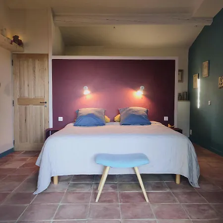 Bed & Breakfast D'hotes Et Puis Voila! Murs (Vaucluse)